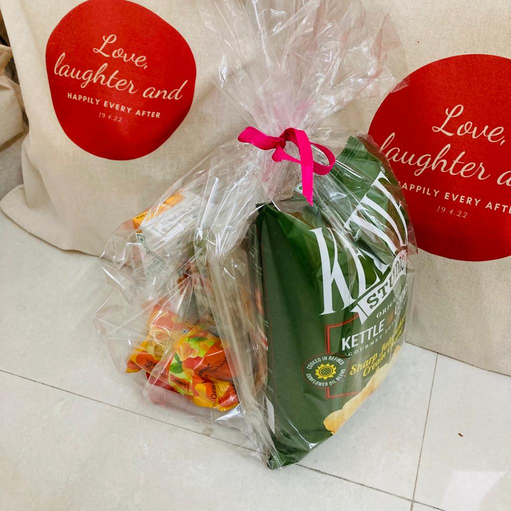 Welcome Kit – Cotton Bag with Snacks & Itinerary Card