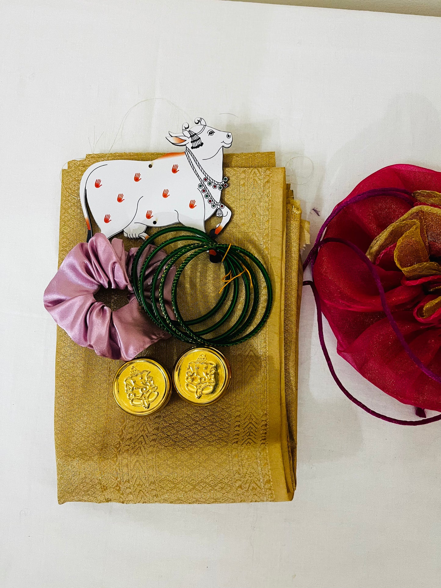 Tokri Bag Gift Pack – Brocade Blouse
