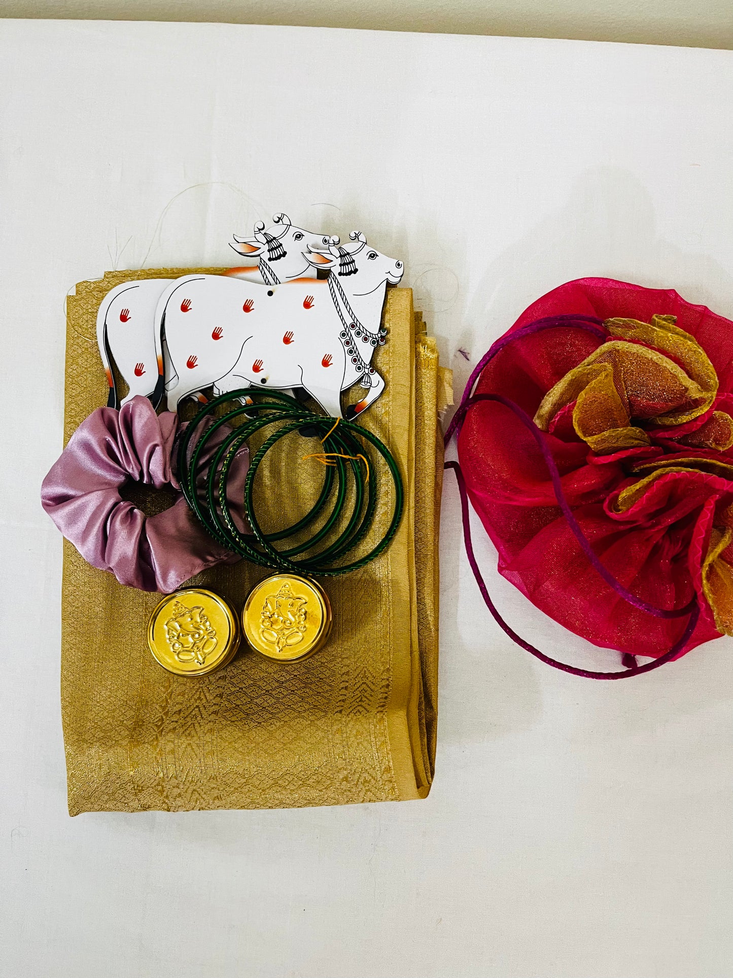 Tokri Bag Gift Pack – Brocade Blouse